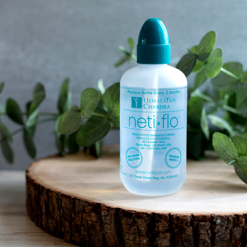 Himalayan Chandra Neti Flo with 30 Premixed Neti Salt Sachets