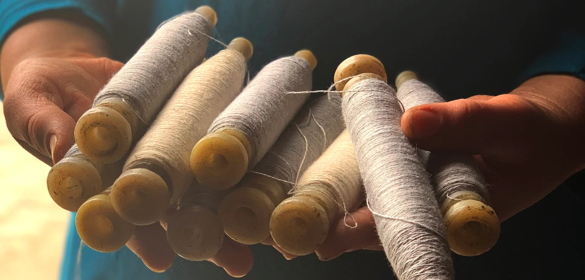 Pipa Sustainable Hand-loomed Throw Blanket - Beige