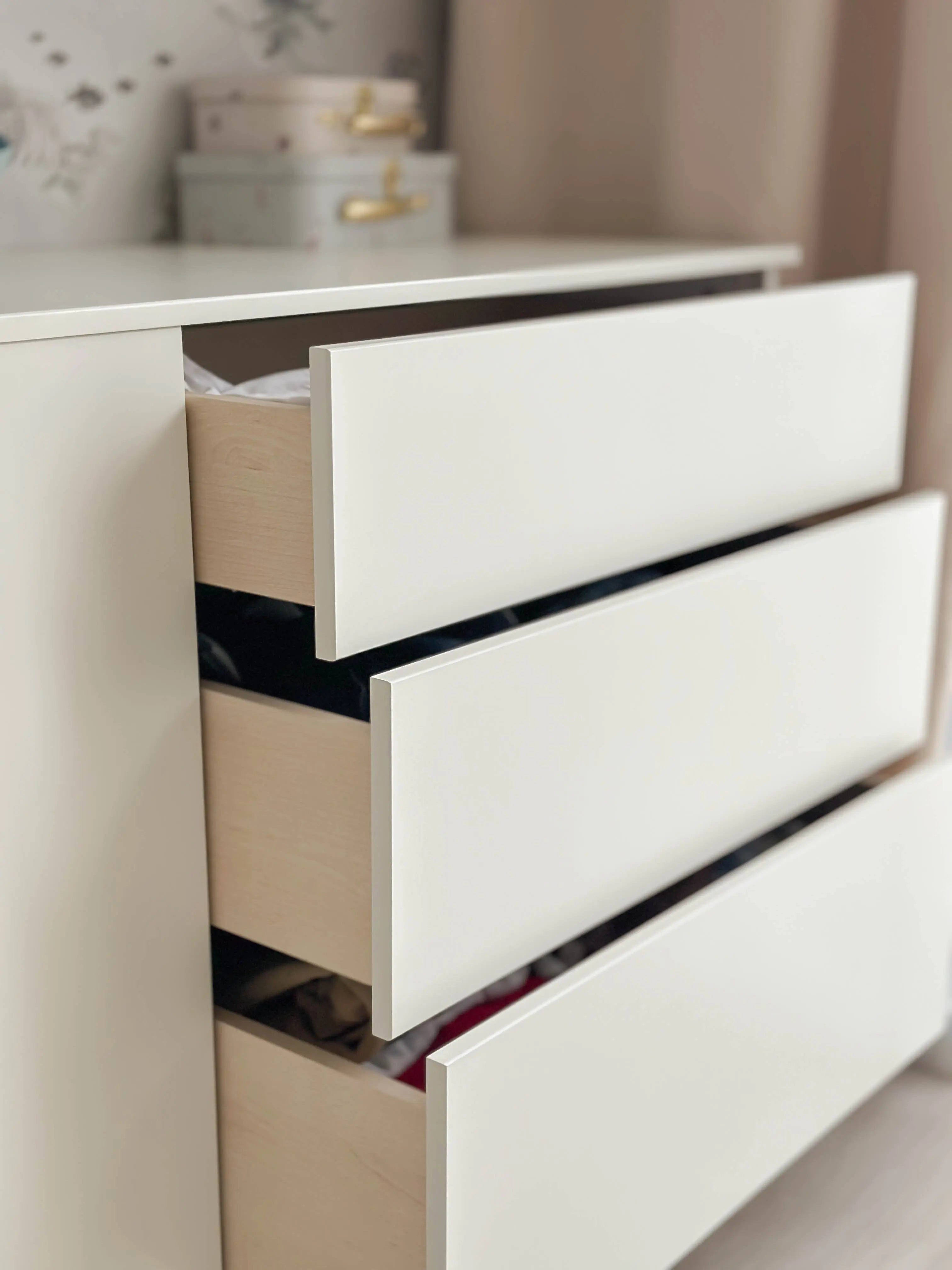Chest of drawers for a child's room "BASIC"-2