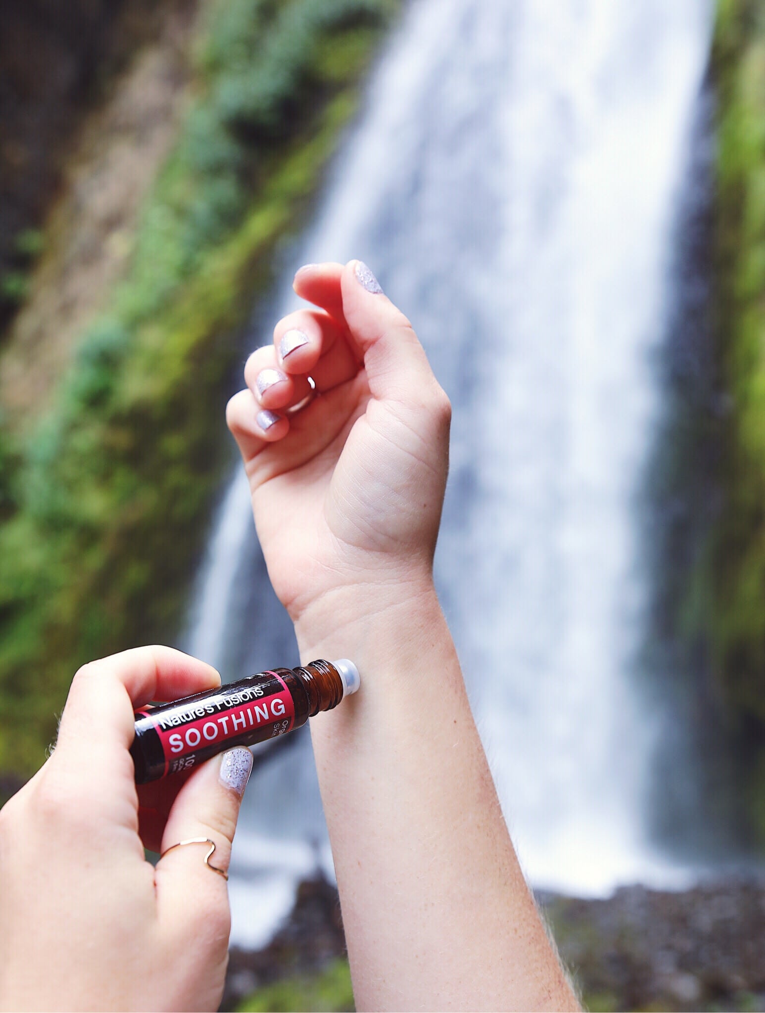 Soothing Roll-On With Coconut Oil