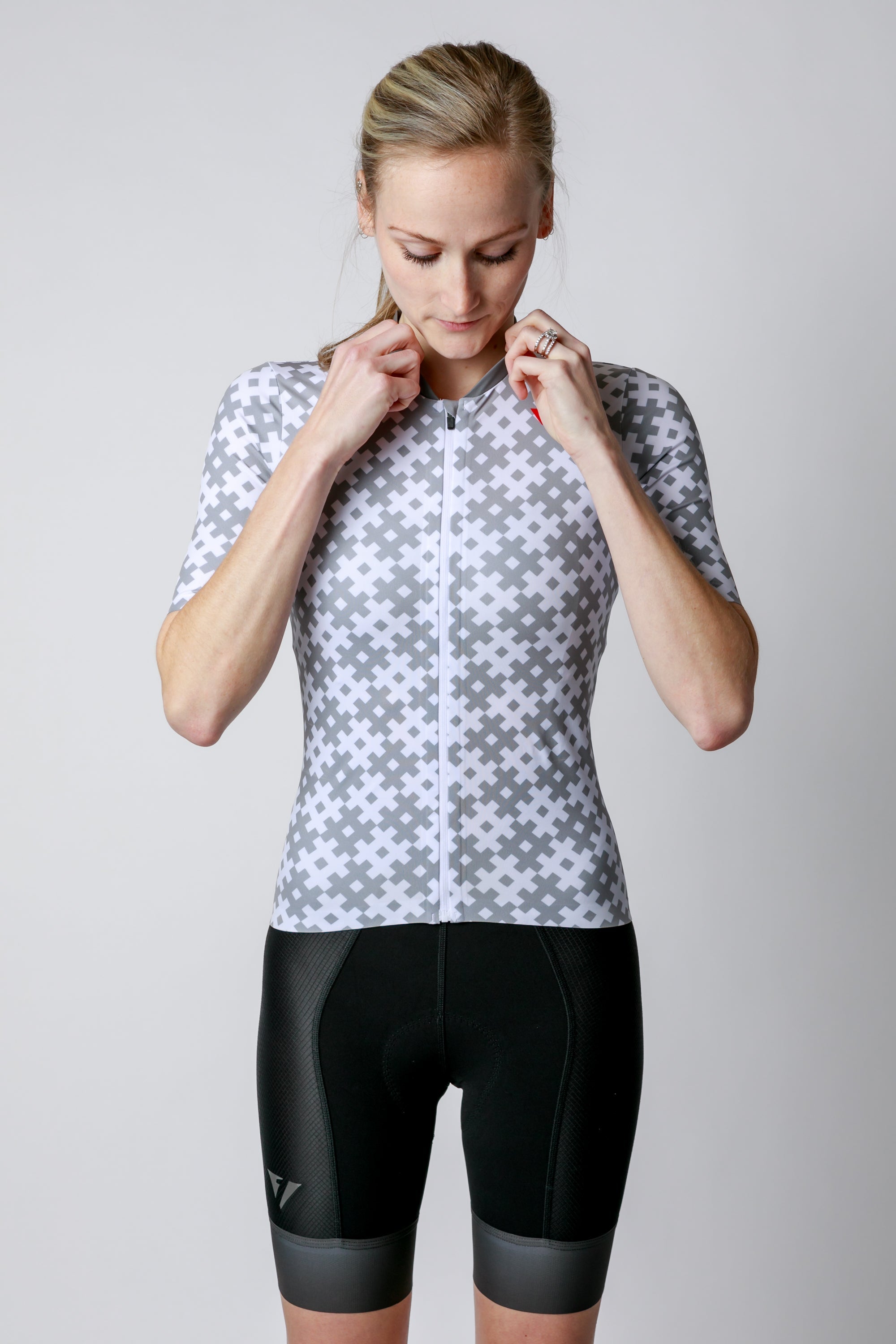NOW ON SALE!!! Women's ProSpec Rouleur SZ Jersey | #HashTag | Tarmac Gray/White-4