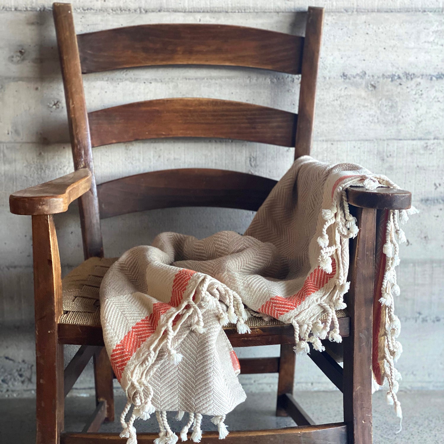 Pipa Sustainable Hand-loomed Throw Blanket - Beige-5