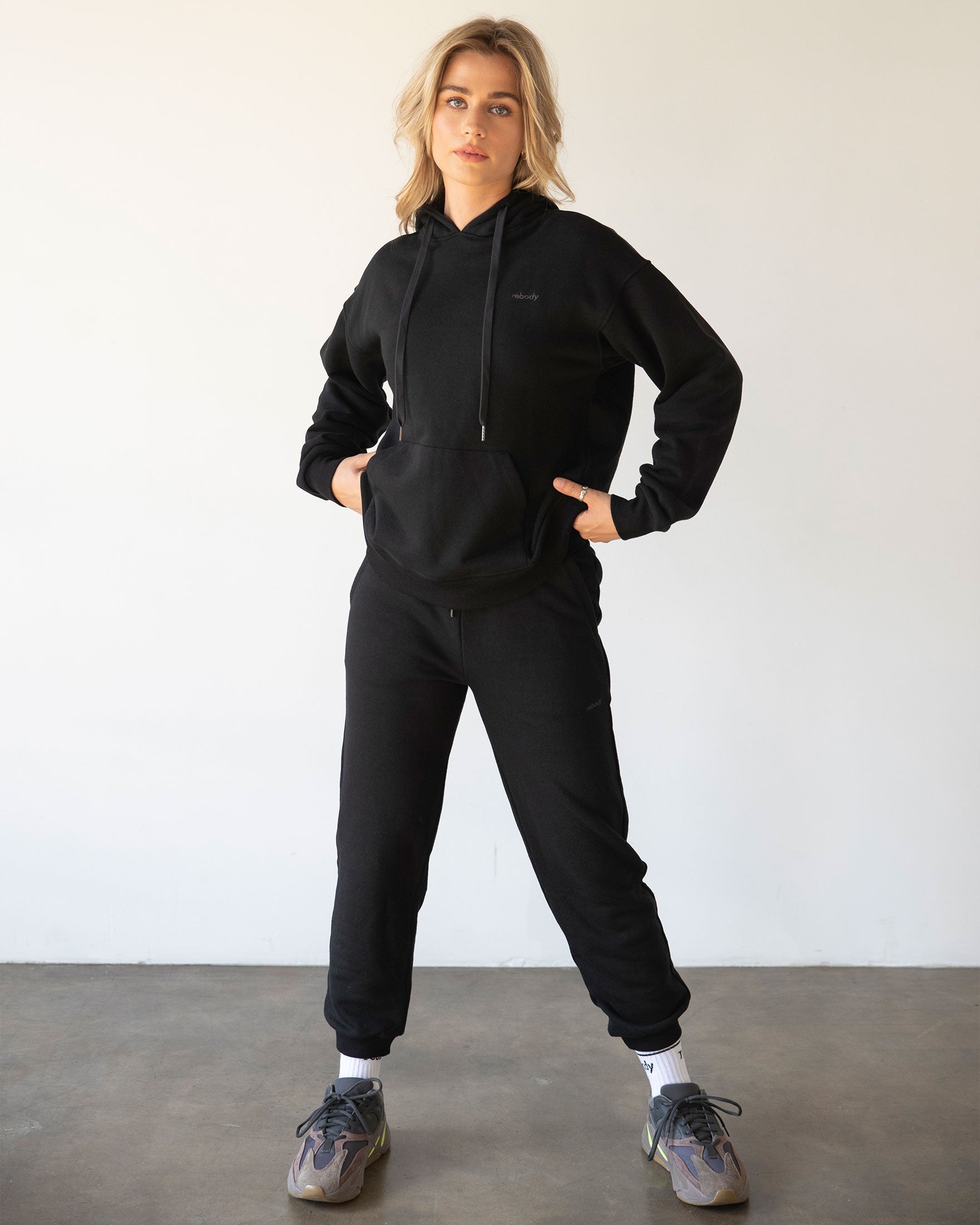 Rebody Lifestyle Hoodie-9