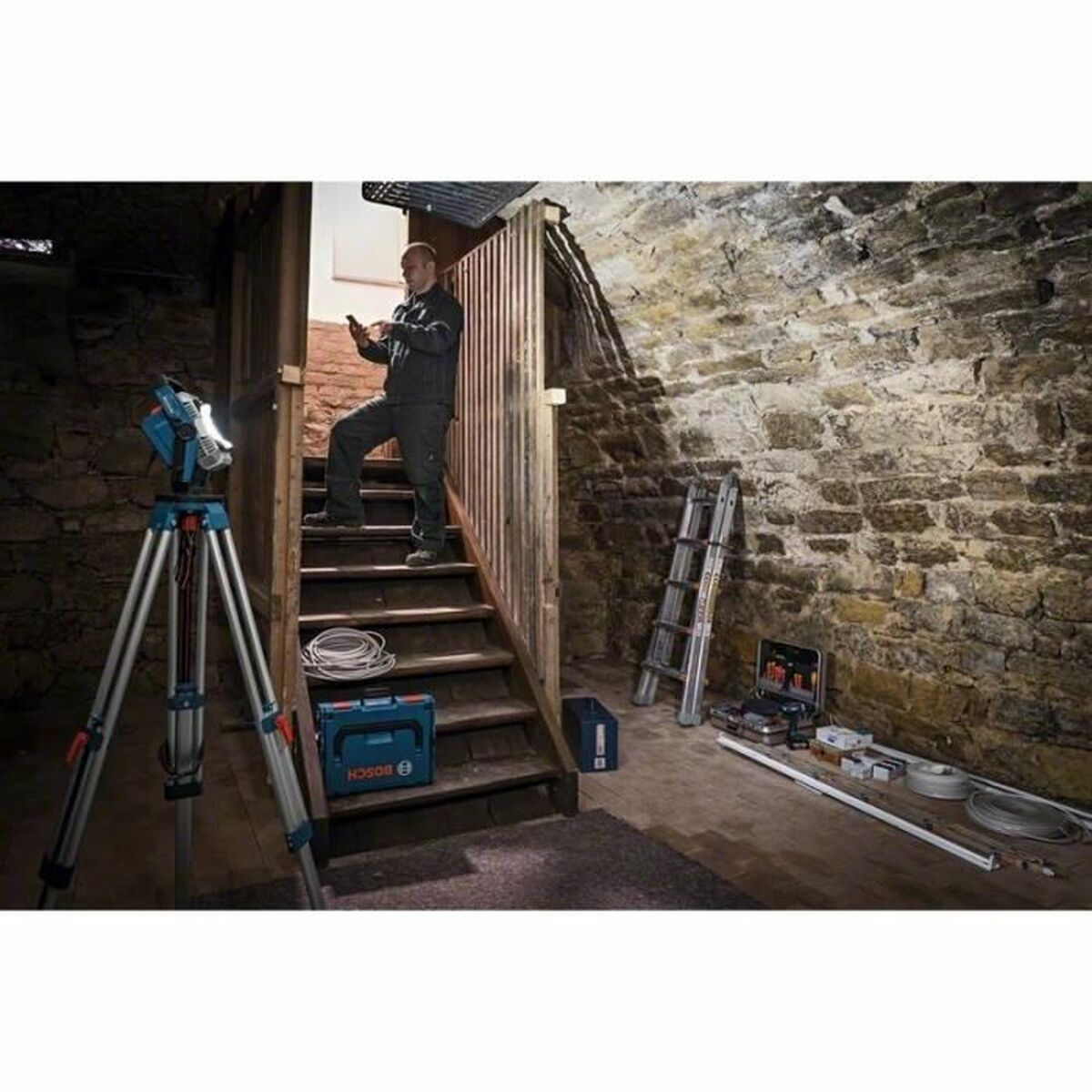 Svetilka LED BOSCH GLI 18 V-6