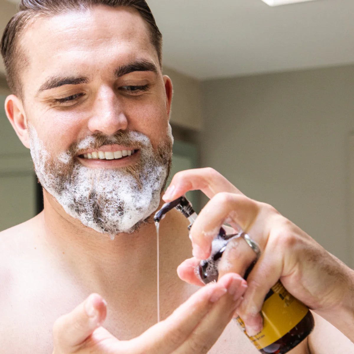 Sandalwood Beard + Face Wash 6.7 OZ