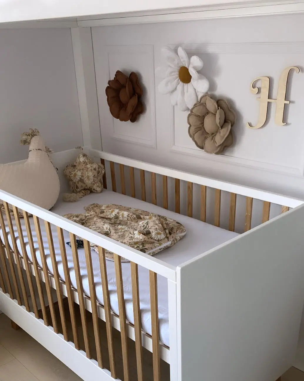 Growing baby bed "ZARA" 140x70 cm-1