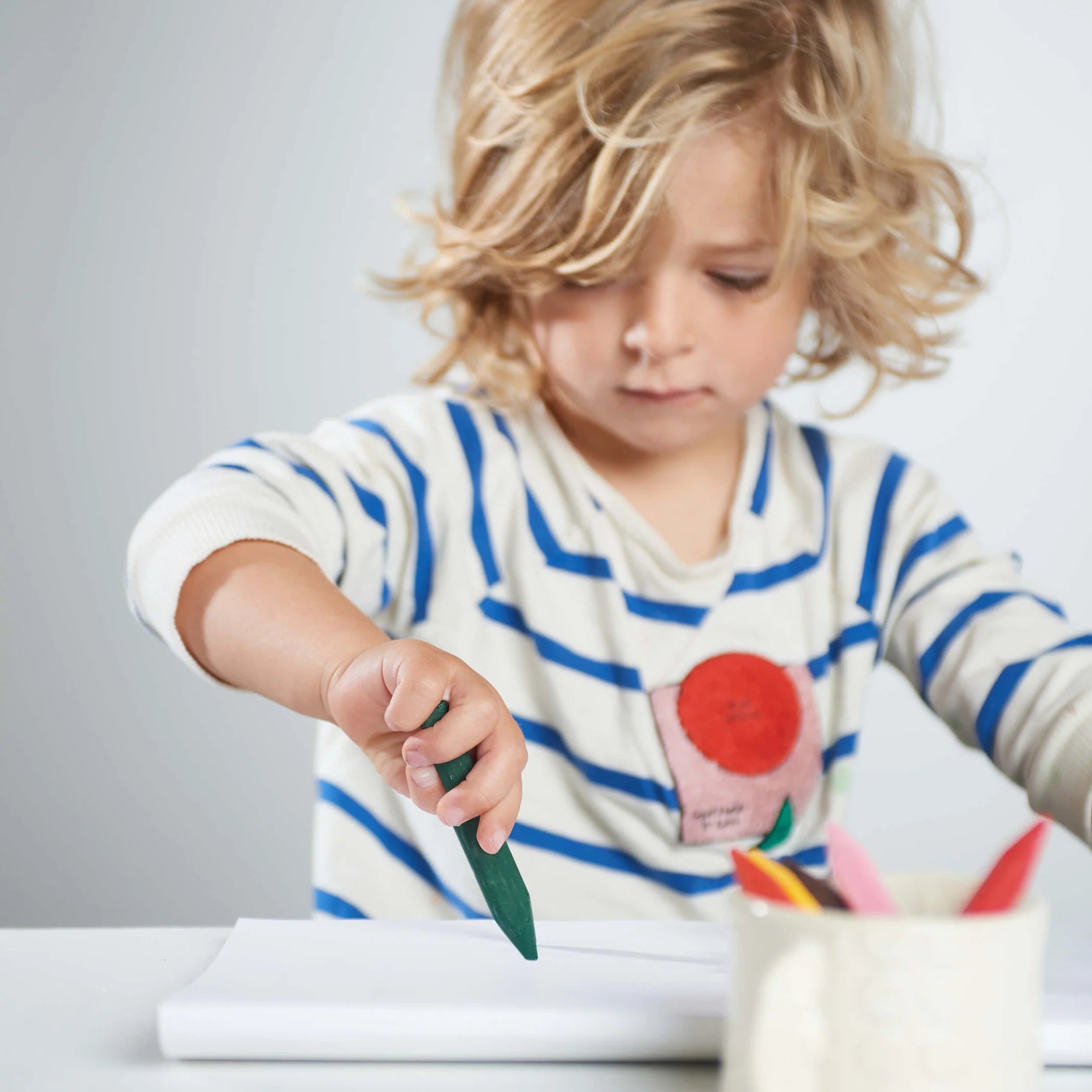 Eco-Kids Non-Toxic Beeswax Crayons - Extra large triangle (8 crayons)