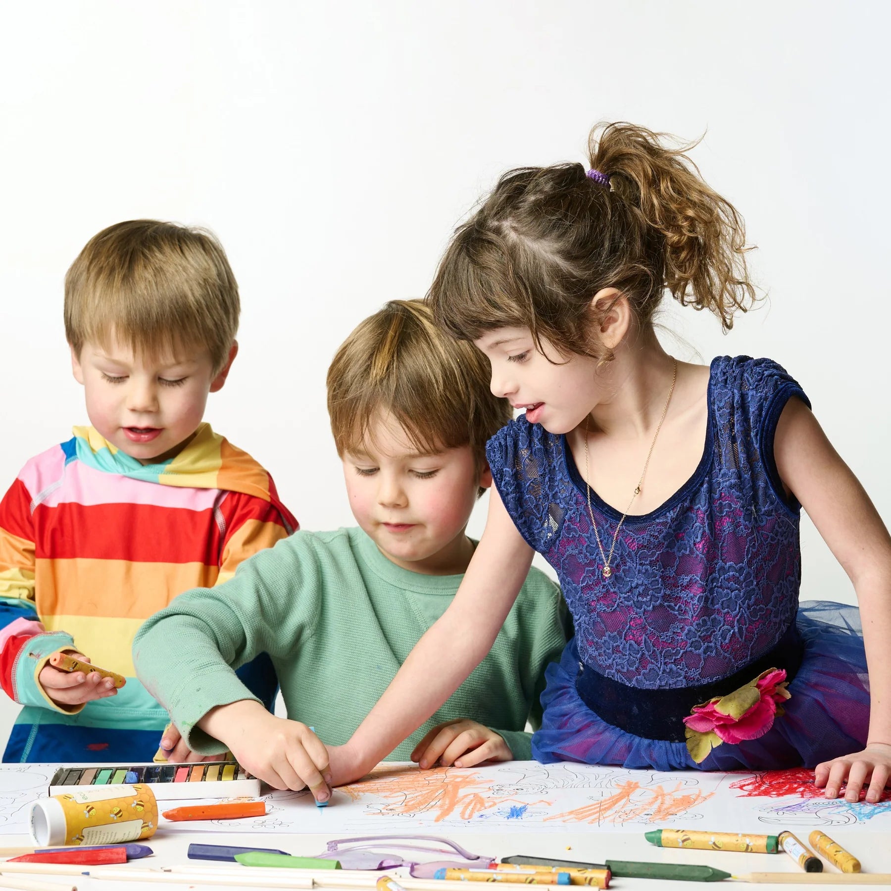 Coloring Scroll - (Choice of theme : dinosaur, jungle, ocean, solar system, 10' long)