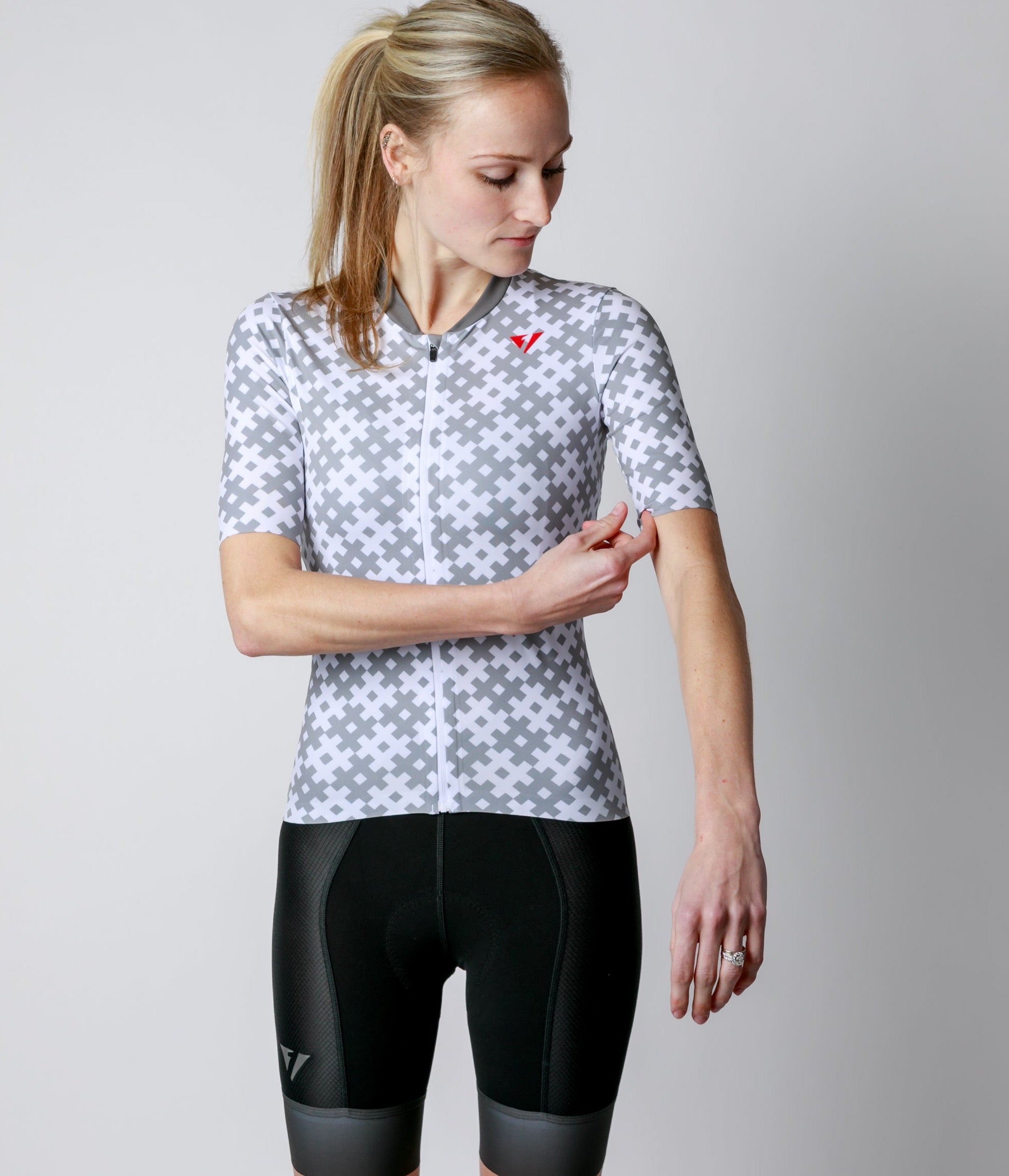 NOW ON SALE!!!  Women's ProSpec Rouleur SZ Jersey | #HashTag | Tarmac Gray/White-0