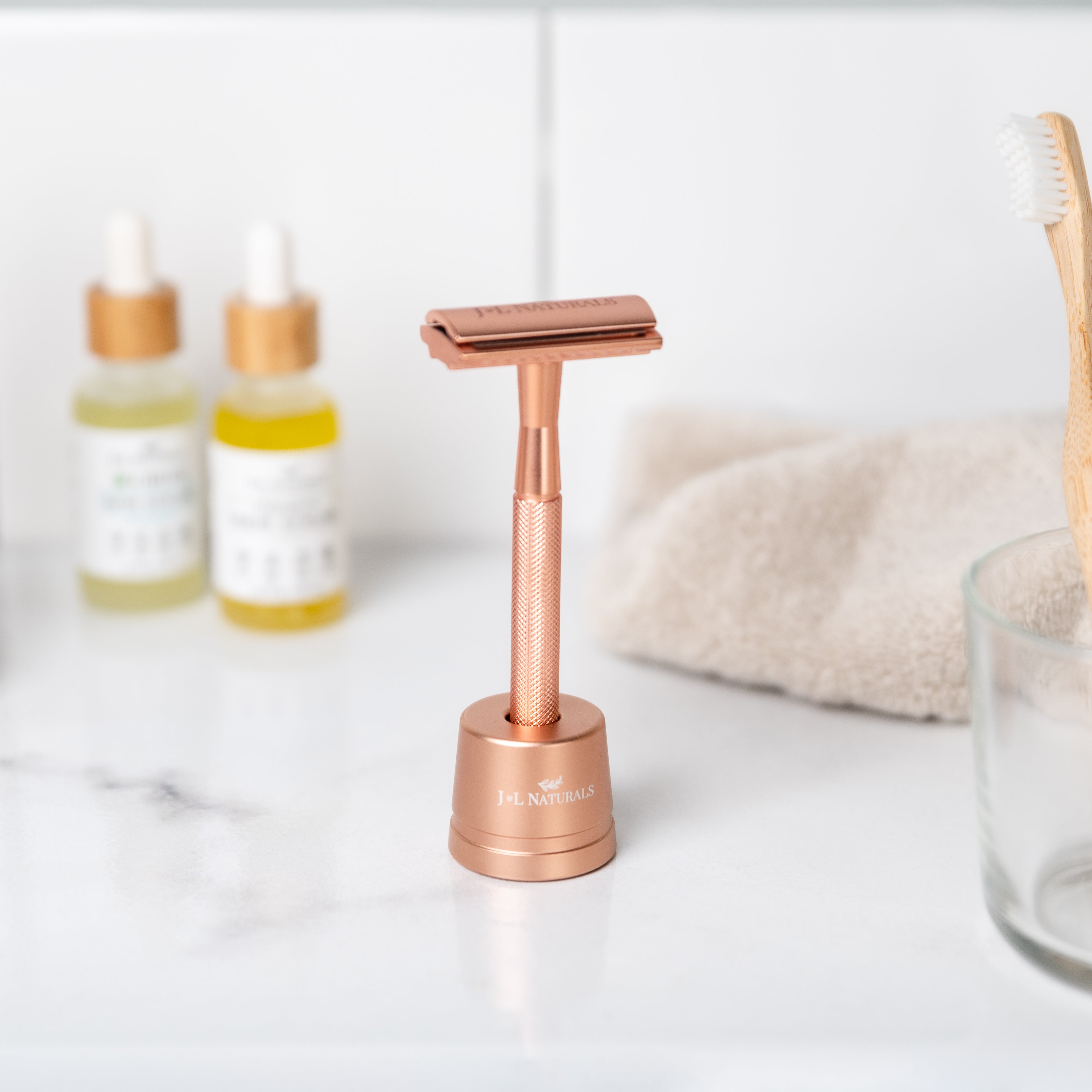 Razor Stand-1