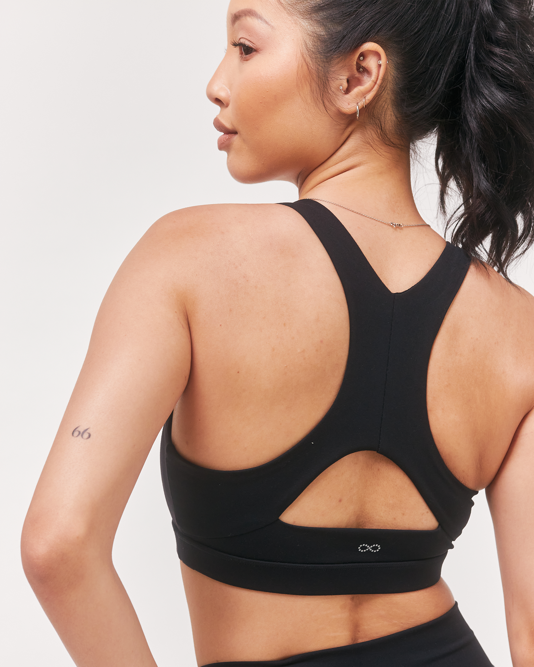 Swift Keyhole Racerback Bra-7